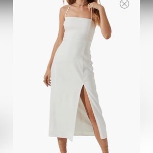 ASTR the Label Brayden Strappy Back Linen Blend Dress